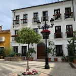 Neptuno Beachfront Апартаменты Марбелья