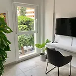 Апартаменты Neptuno Beachfront Марбелья