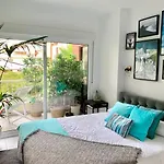 Neptuno Beachfront Марбелья
