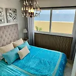Neptuno Beachfront Апартаменты *