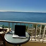 Апартаменты Neptuno Beachfront *