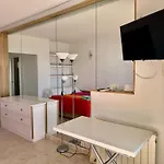 Neptuno Beachfront Апартаменты *