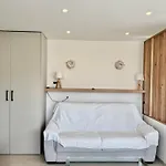 Neptuno Beachfront Апартаменты Марбелья
