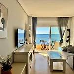 Neptuno Beachfront Apartment Marbella