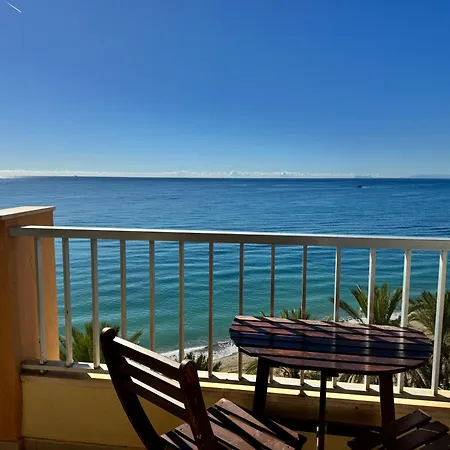 דירה Neptuno Beachfront מארבלה