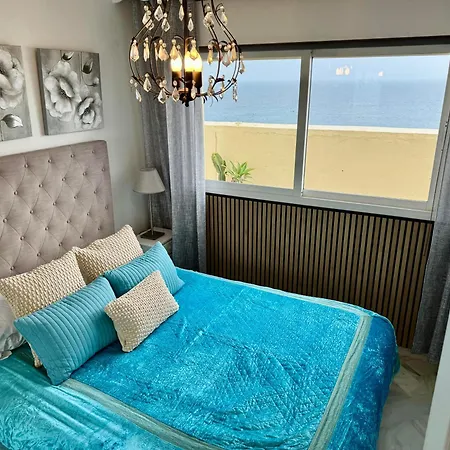 Neptuno Beachfront 公寓 *