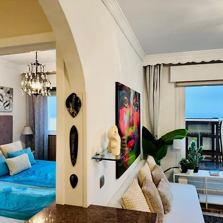 Neptuno Beachfront * 马尔韦利亚
